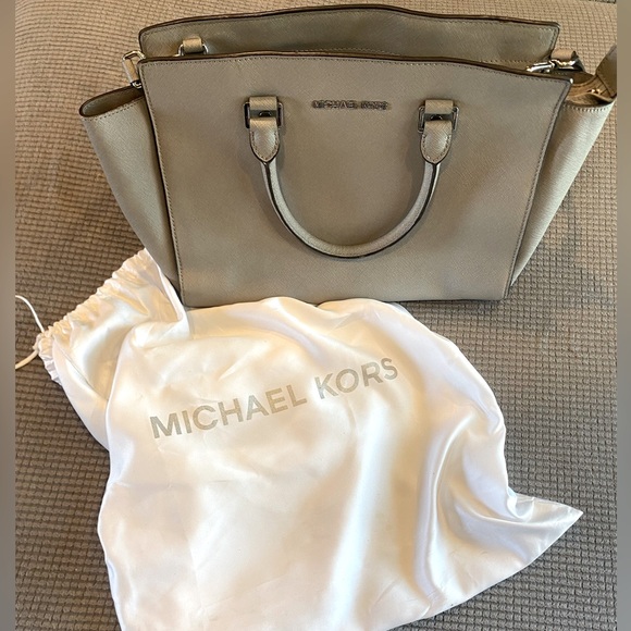 Michael Kors Large Grey Satchel - Picture 1 of 5